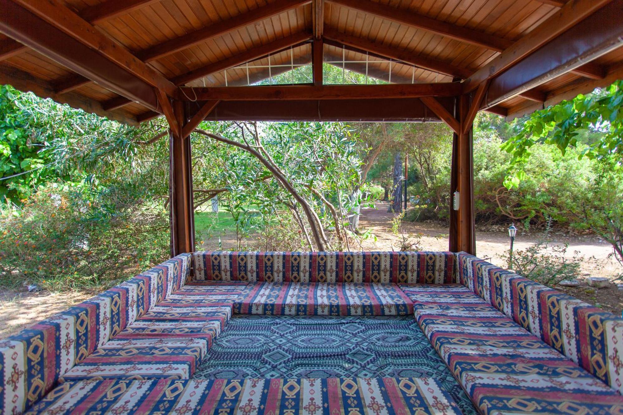 Baris & Vakantiepark 2*