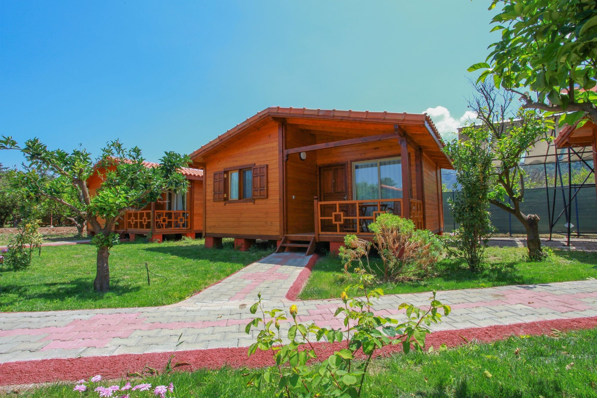 Baris & Vakantiepark 2*